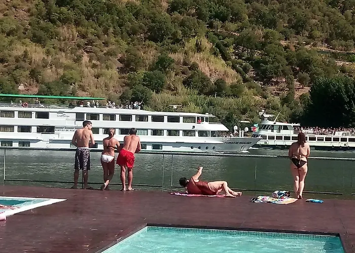 펜션 Douro Balcony 레센데